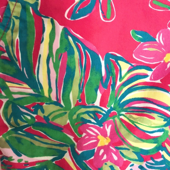 Lilly Pulitzer Tropical Print Callahan Short - Picture 12 of 16